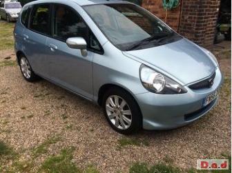 HONDA JAZZ 1.4 I DSI SE    TAXED TILL DECEMBER A GOOD MOT   FULL SERVICE HISTROY  READY TO DRIV AWAY